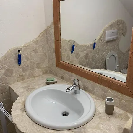 Li Funnesi 2 - Santeodorohouse Apartment *